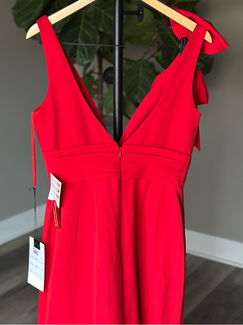 NWT 49454 Mac Duggal Red Sleeveless V Neck Bow Detail Mermaid Gown Wedding Guest - Picture 9 of 14